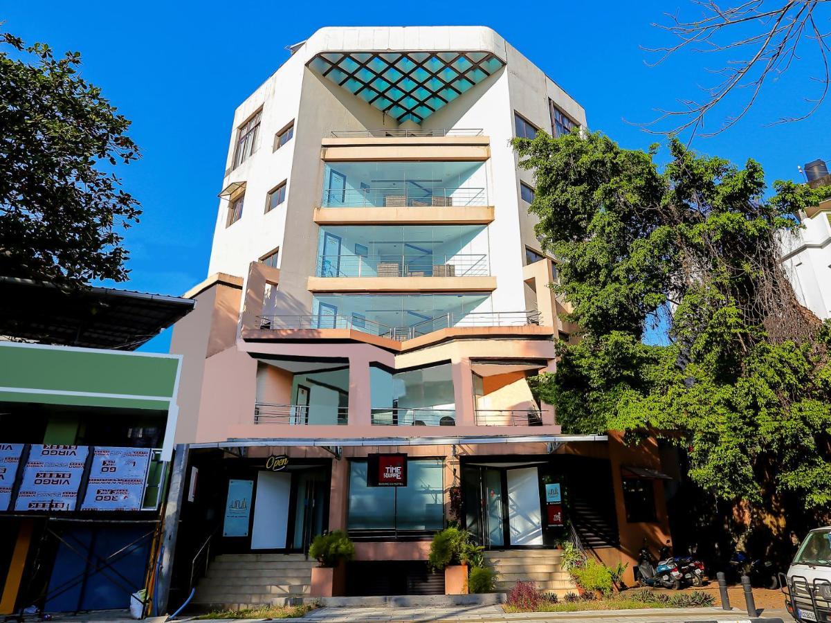 Treebo Trend Time Square Marine Drive Hotel Kochi Exterior photo